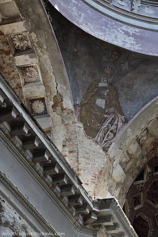 Abandoned church, Pyatino village, Russia, photo 15