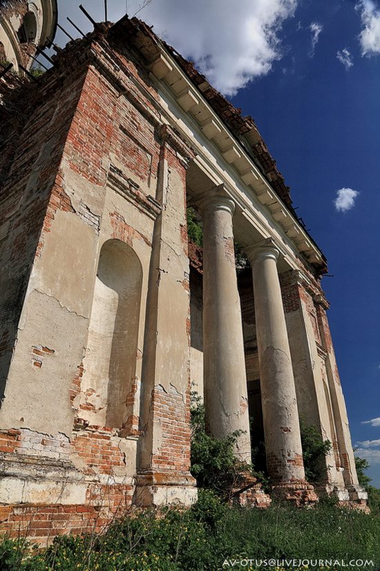 Abandoned church, Pyatino village, Russia, photo 7