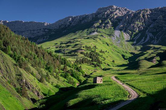 Majestic landscapes of the mountain Ingushetia, Russia, photo 14