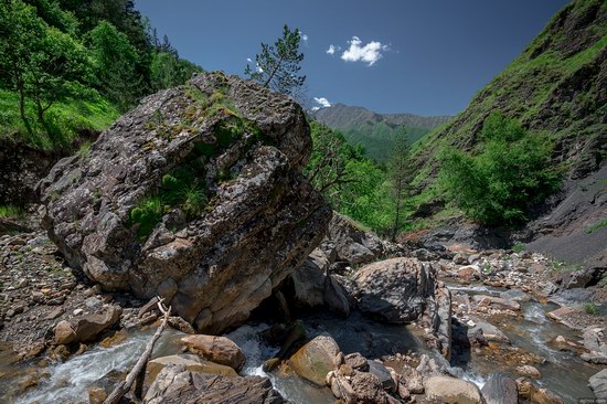 Majestic landscapes of the mountain Ingushetia, Russia, photo 15