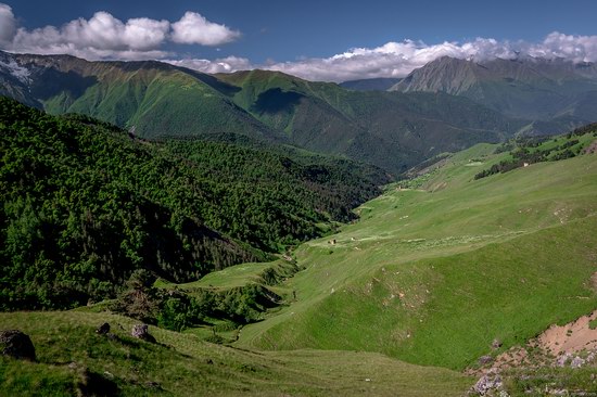 Majestic landscapes of the mountain Ingushetia, Russia, photo 4