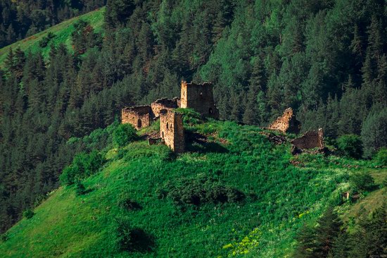 Majestic landscapes of the mountain Ingushetia, Russia, photo 5