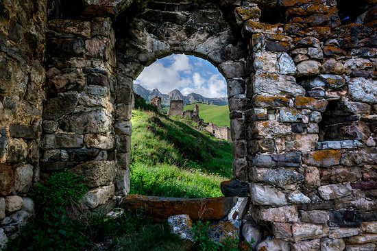 Majestic landscapes of the mountain Ingushetia, Russia, photo 9