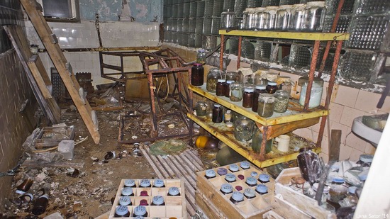 Abandoned Base of Murmansk Marine Biological Institute, Russia, photo 24