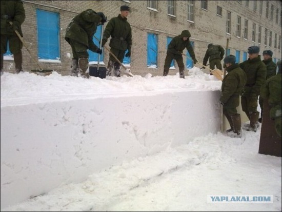 Square snowdrifts, the army of Russia, photo 3