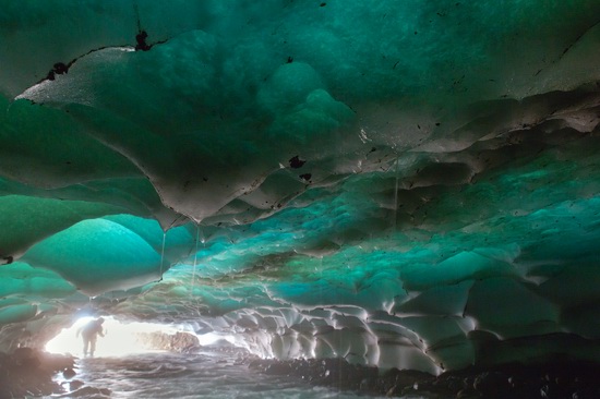 Snow caves, Kamchatka, Russia, photo 4