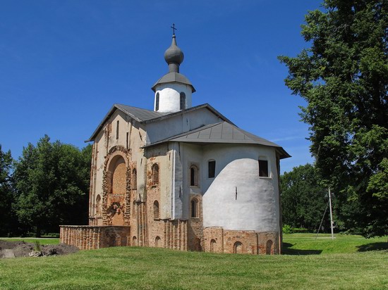 Ancient monuments in Veliky Novgorod, Russia, photo 7