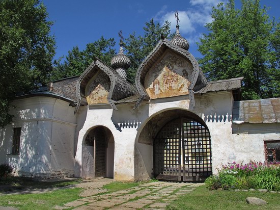 Ancient monuments in Veliky Novgorod, Russia, photo 9