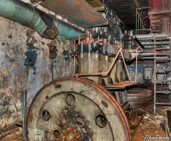 Abandoned coastal battery, Kola Peninsula, Russia, photo 3