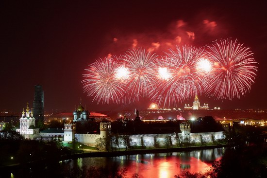 Fireworks on Victory Day in Moscow, Russia, photo 2