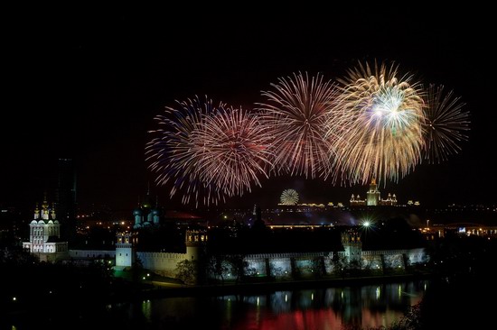 Fireworks on Victory Day in Moscow, Russia, photo 6