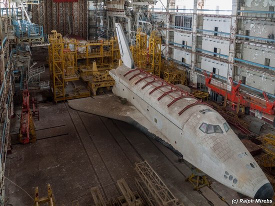 Abandoned spaceships Energy-Buran, Baikonur cosmodrome, photo 12