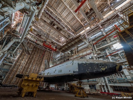 Abandoned spaceships Energy-Buran, Baikonur cosmodrome, photo 17