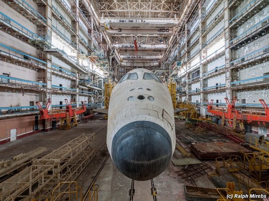 Abandoned spaceships Energy-Buran, Baikonur cosmodrome, photo 21