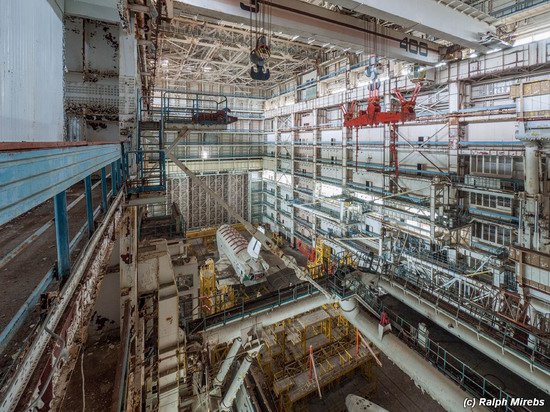 Abandoned spaceships Energy-Buran, Baikonur cosmodrome, photo 8