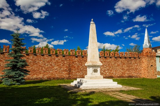 Bizarre Lenin monument, Yelabuga, Tatarstan, Russia, photo 2