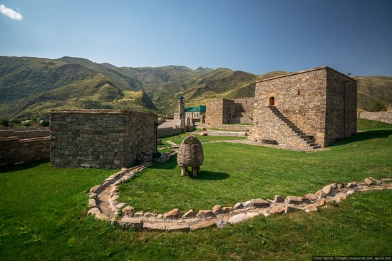 Mountainous Chechnya sights, Russia, photo 3