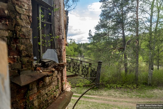 Abandoned manor of the architect Khrenov in Zaklyuchye, Tver region, Russia, photo 12