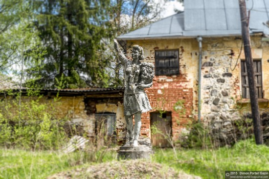 Abandoned manor of the architect Khrenov in Zaklyuchye, Tver region, Russia, photo 17