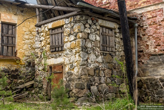 Abandoned manor of the architect Khrenov in Zaklyuchye, Tver region, Russia, photo 3