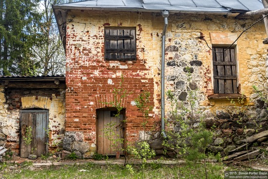 Abandoned manor of the architect Khrenov in Zaklyuchye, Tver region, Russia, photo 4