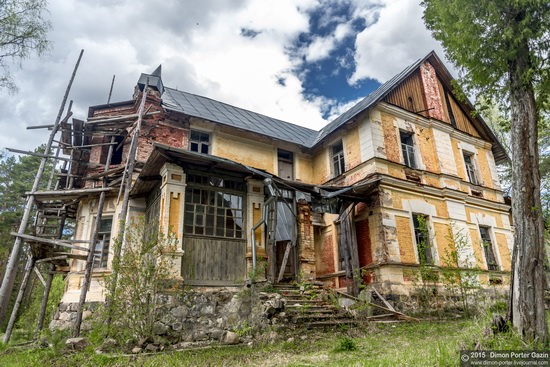 Abandoned manor of the architect Khrenov in Zaklyuchye, Tver region, Russia, photo 8