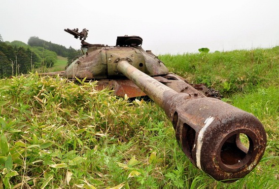 Abandoned tanks, Shikotan Island, Sakhalin region, Russia, photo 13