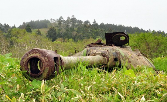 Abandoned tanks, Shikotan Island, Sakhalin region, Russia, photo 15