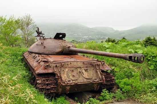 Abandoned tanks, Shikotan Island, Sakhalin region, Russia, photo 2