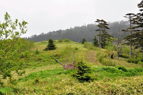 Abandoned tanks, Shikotan Island, Sakhalin region, Russia, photo 4