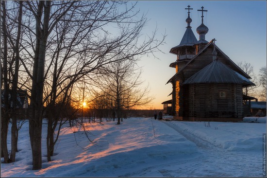 The first snow in the village of Blagoveshchenye, Moscow region, Russia, photo 12