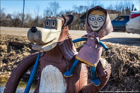 Strange self-made outdoor toys in Russia, photo 20