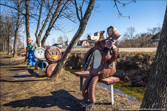 Strange self-made outdoor toys in Russia, photo 21