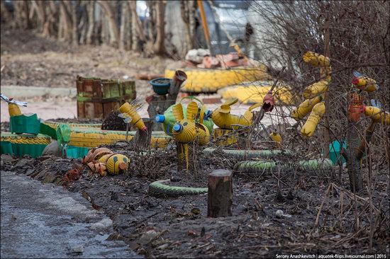 Strange self-made outdoor toys in Russia, photo 4