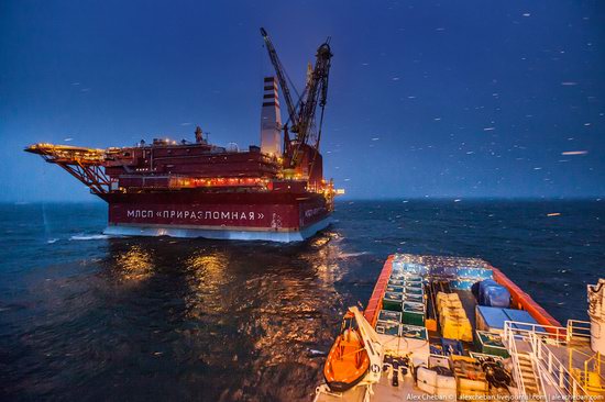 Oil production on the shelf in the Russian Arctic, photo 10