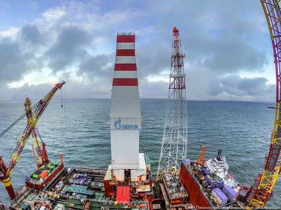 Oil production on the shelf in the Russian Arctic, photo 14