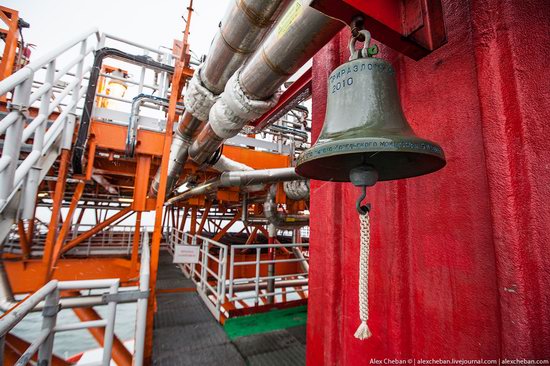 Oil production on the shelf in the Russian Arctic, photo 17