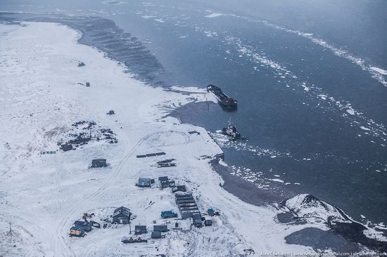 Oil production on the shelf in the Russian Arctic, photo 4