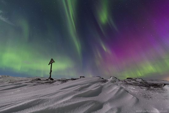 The sky in shades of emerald in northern Russia, photo 11