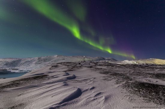 The sky in shades of emerald in northern Russia, photo 2