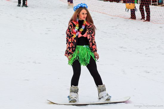 The carnival-parade at the festival GrelkaFest in Sheregesh, Russia, photo 3