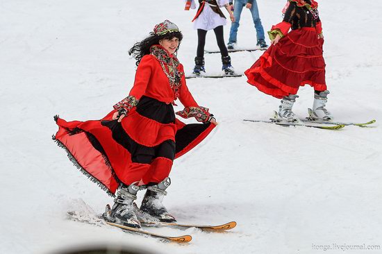 The carnival-parade at the festival GrelkaFest in Sheregesh, Russia, photo 7