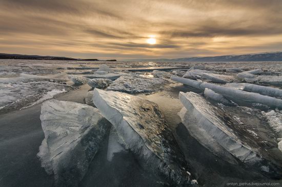 The beauty of the ice of Lake Baikal, Russia, photo 15