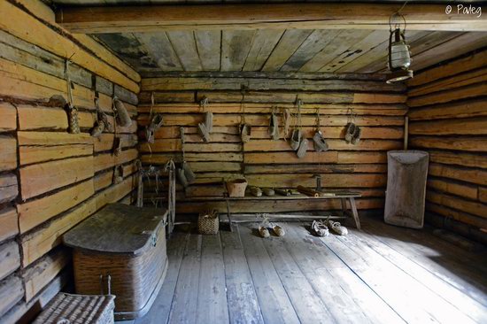 Wooden architecture museum Kostroma Sloboda, Russia, photo 6