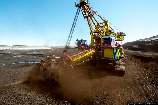 Borodinsky coal strip mine, Russia, photo 17