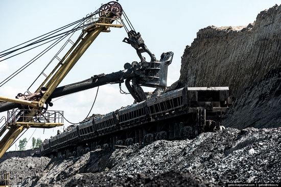 Borodinsky coal strip mine, Russia, photo 6