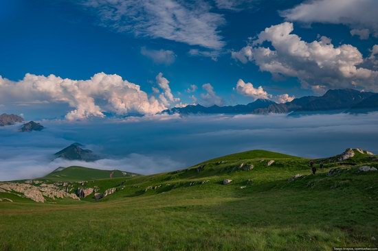 Climbing Stolovaya Mountain, Caucasus, Russia, photo 12