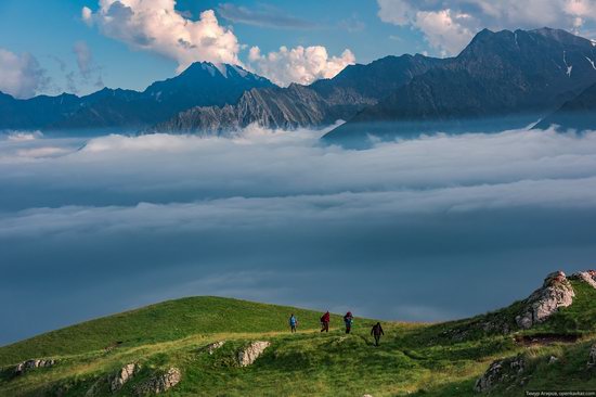 Climbing Stolovaya Mountain, Caucasus, Russia, photo 13