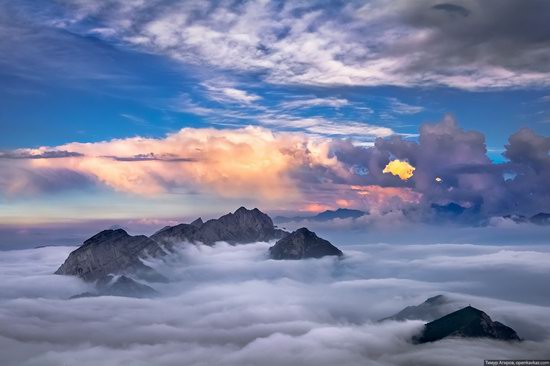 Climbing Stolovaya Mountain, Caucasus, Russia, photo 15