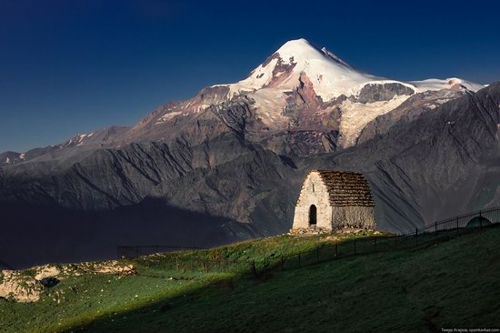 Climbing Stolovaya Mountain, Caucasus, Russia, photo 3